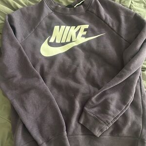 Nike Women's Purple Sweatshirt with Logo